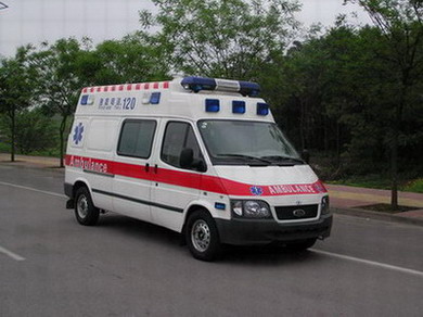 龙南县救护车护送